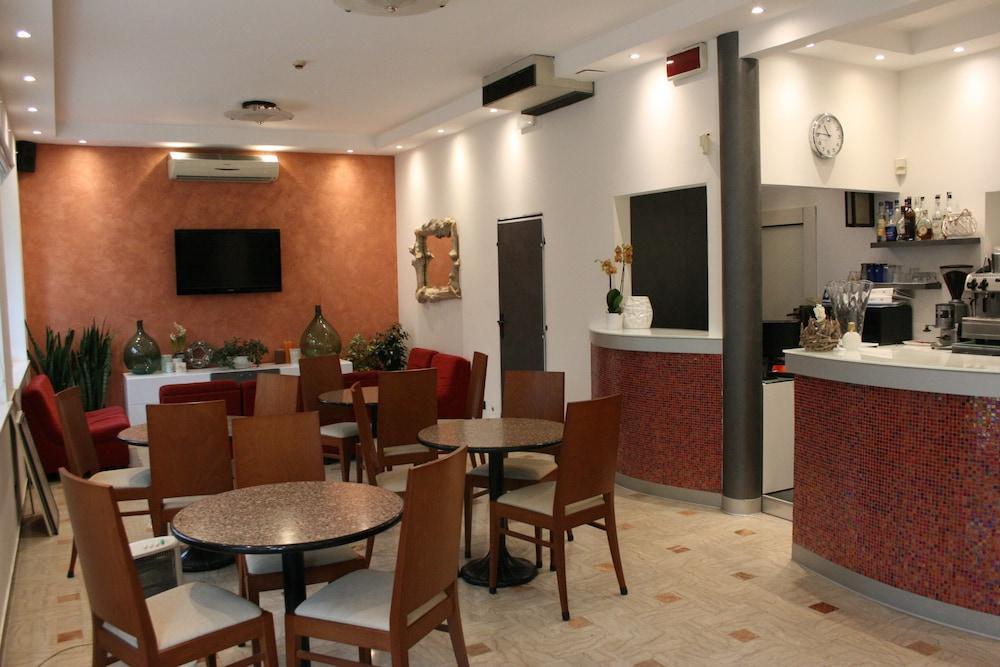 Hotel Ardesia 3*